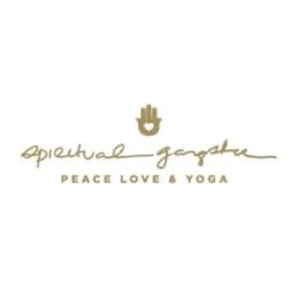 · ⇥ R E S E R V E D ⇤ · - Picture 10 of 15